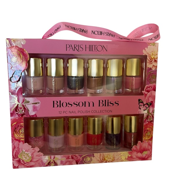 Paris Hilton Blossom Bliss Press-On Nails - Pink, Red, Gold - Picture 1 of 2